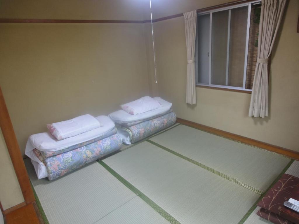Kasuga Ryokan Хіросіма Екстер'єр фото